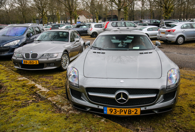 Mercedes-Benz SLS AMG