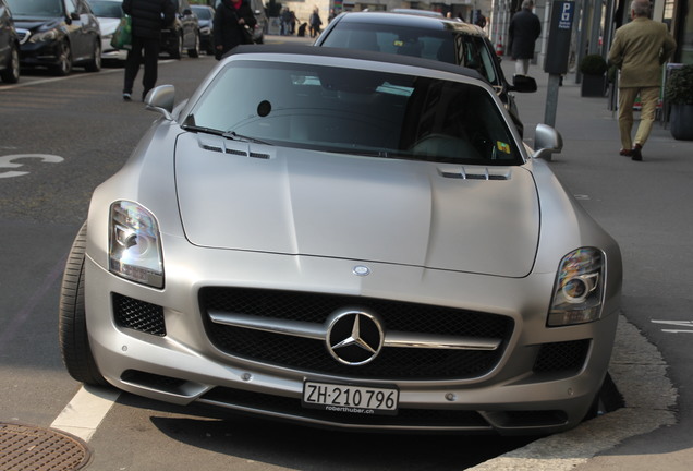 Mercedes-Benz SLS AMG Roadster