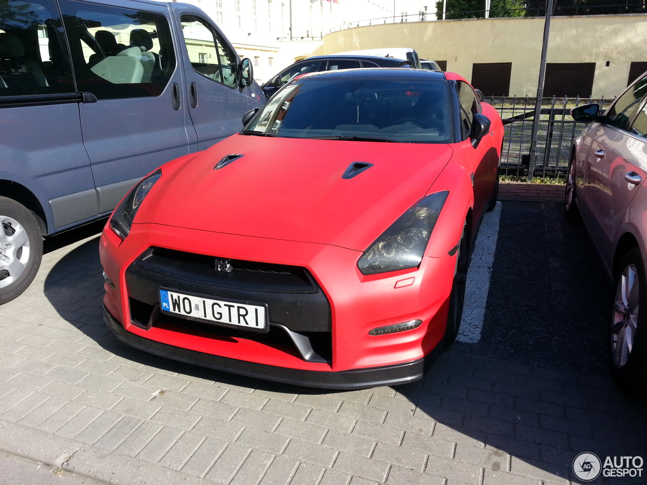 Nissan GT-R 2011