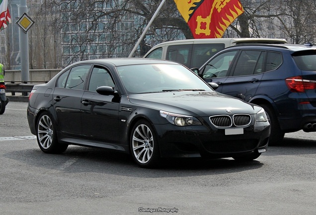 BMW M5 E60 2005