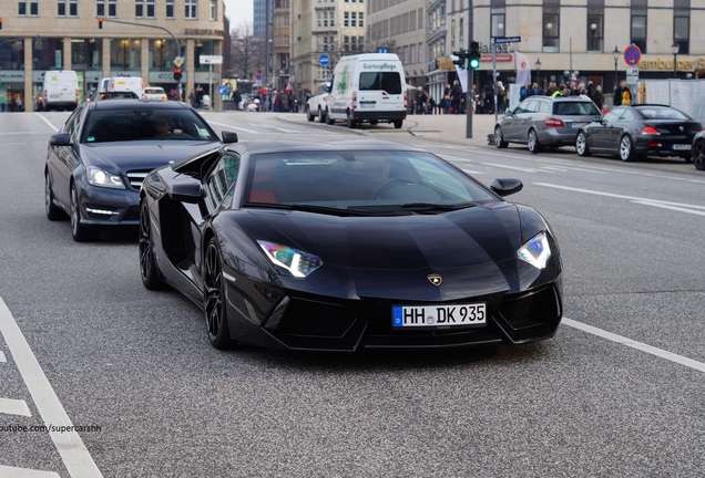 Lamborghini Aventador LP700-4 Roadster