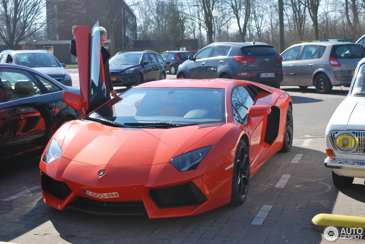 Lamborghini Aventador LP700-4