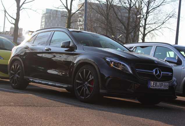 Mercedes-Benz GLA 45 AMG X156