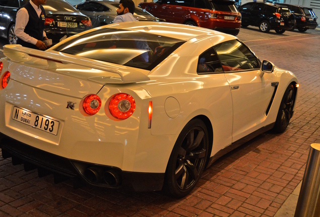 Nissan GT-R 2012