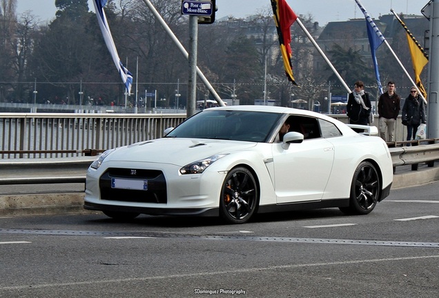 Nissan GT-R