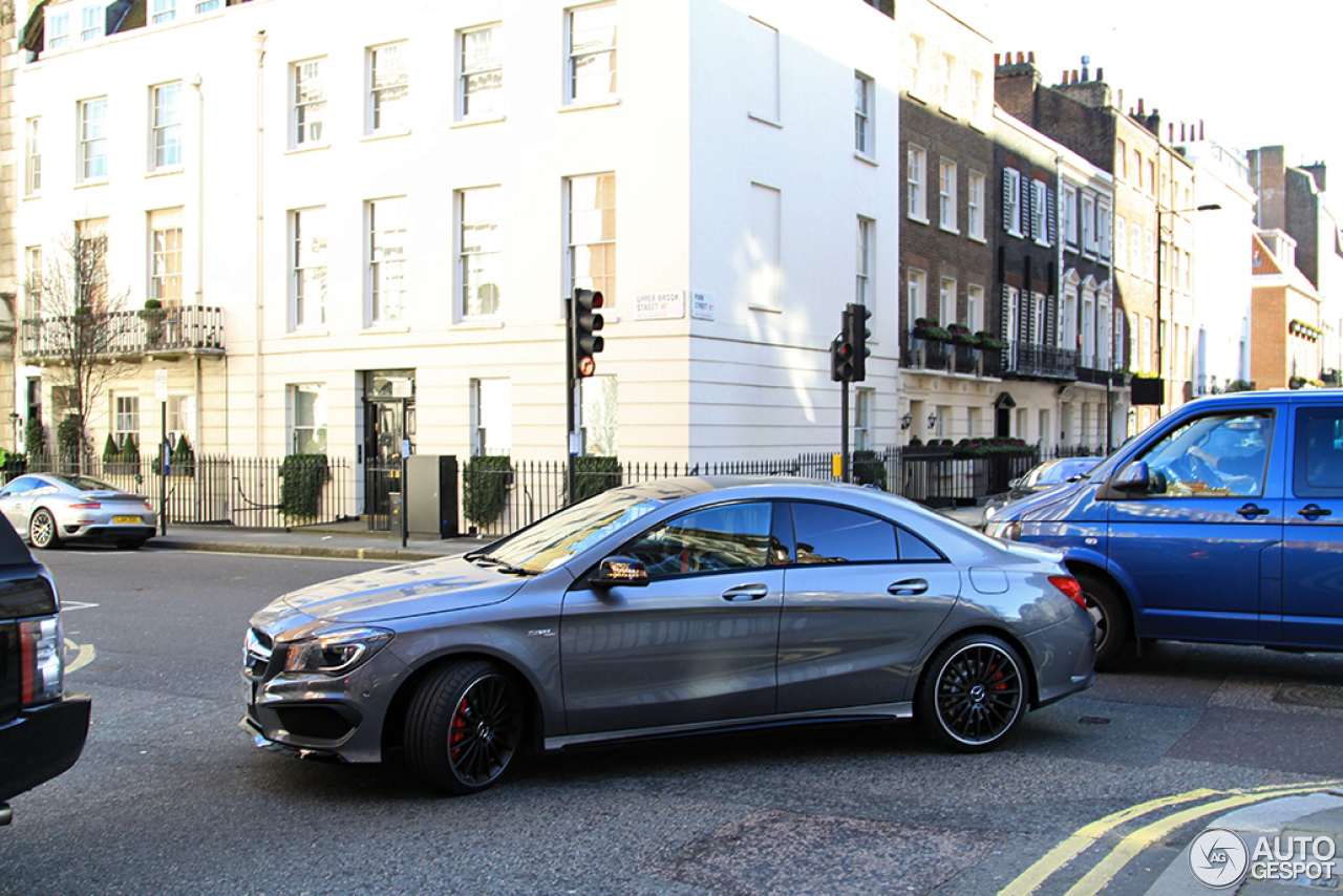 Mercedes-Benz CLA 45 AMG C117