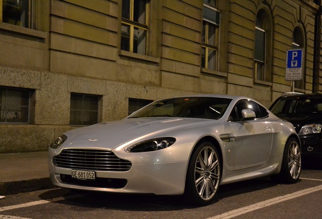 Aston Martin V8 Vantage