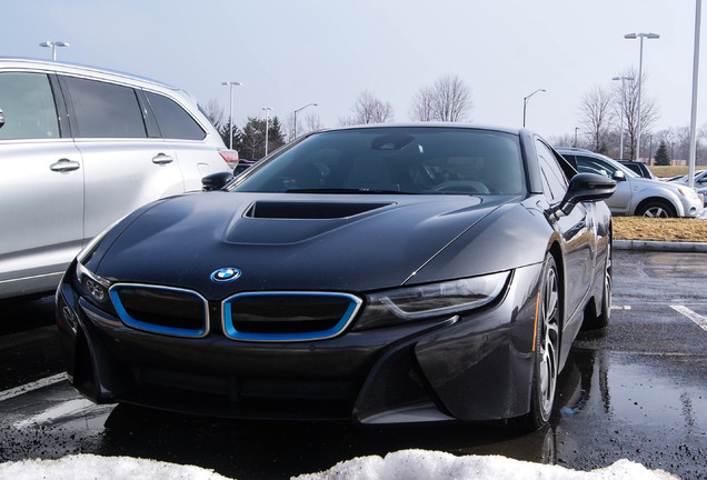 BMW i8