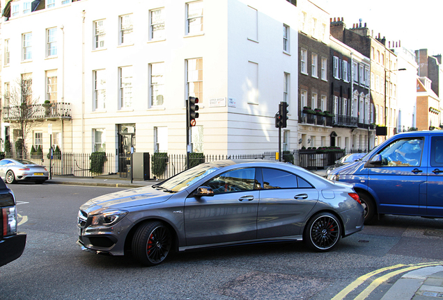 Mercedes-Benz CLA 45 AMG C117