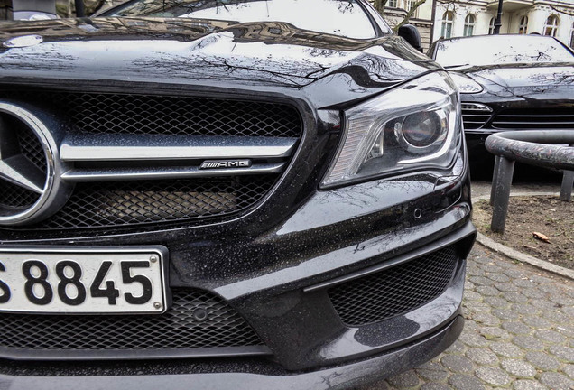 Mercedes-Benz CLA 45 AMG C117