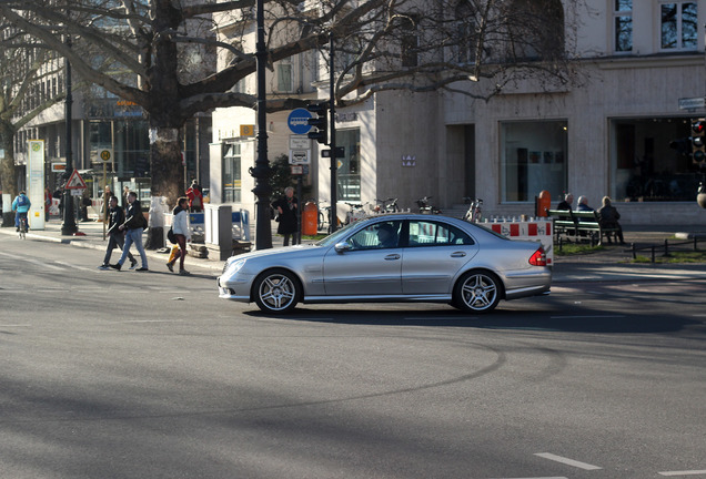 Mercedes-Benz E 55 AMG