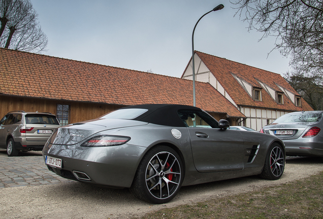 Mercedes-Benz SLS AMG GT Roadster Final Edition