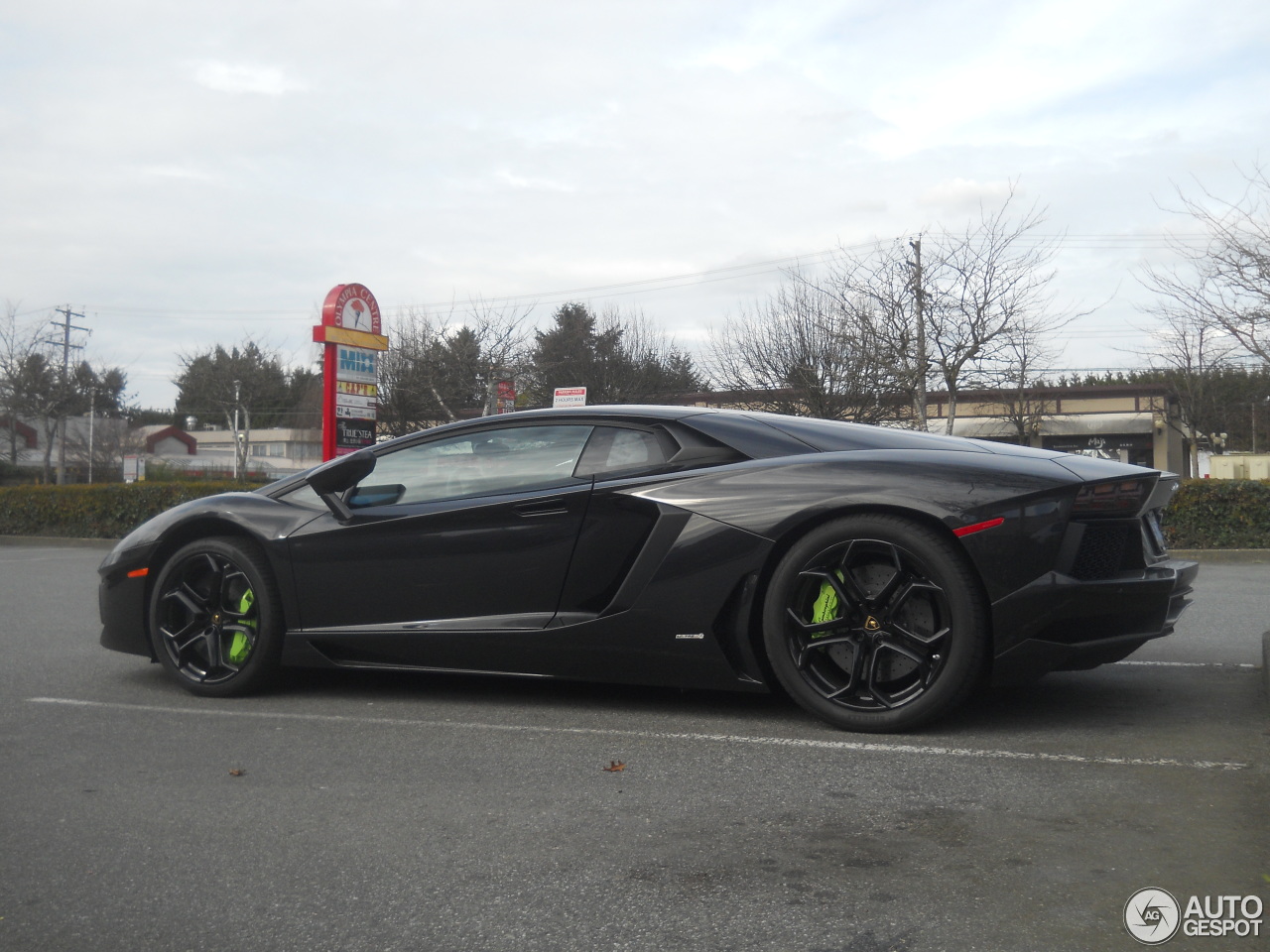 Lamborghini Aventador LP700-4