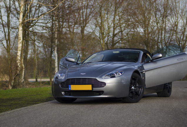 Aston Martin V8 Vantage Roadster