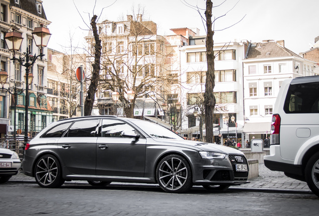 Audi RS4 Avant B8