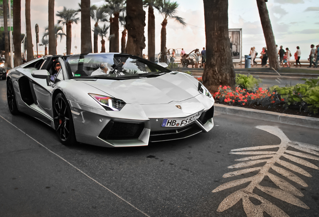 Lamborghini Aventador LP700-4 Roadster