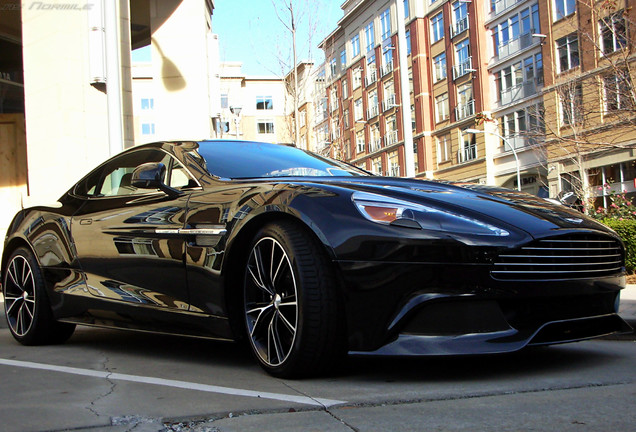 Aston Martin Vanquish 2013