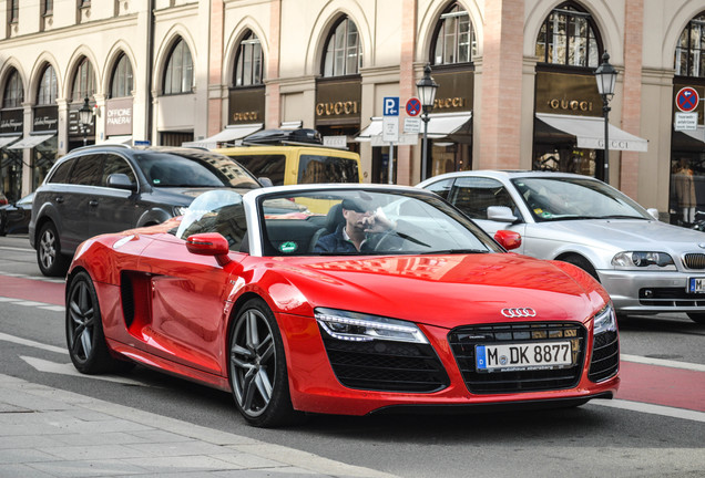 Audi R8 V10 Spyder 2013