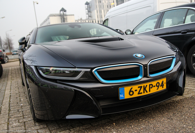 BMW i8