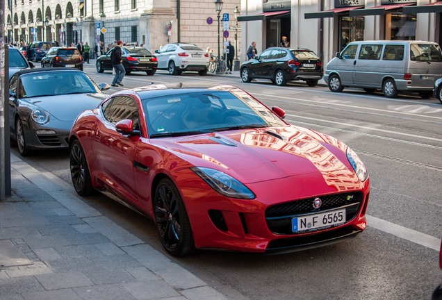 Jaguar F-TYPE R Coupé