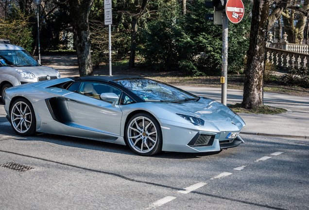 Lamborghini Aventador LP700-4 Roadster