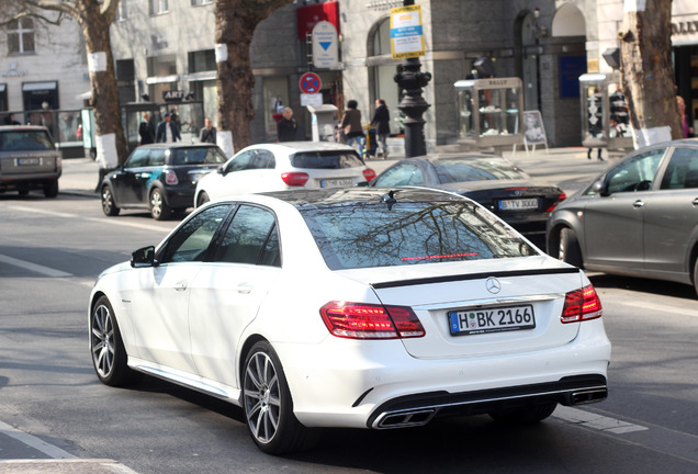 Mercedes-Benz E 63 AMG S W212