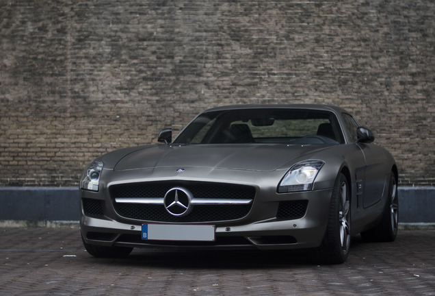 Mercedes-Benz SLS AMG