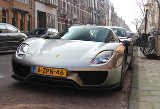 Porsche 918 Spyder Weissach Package