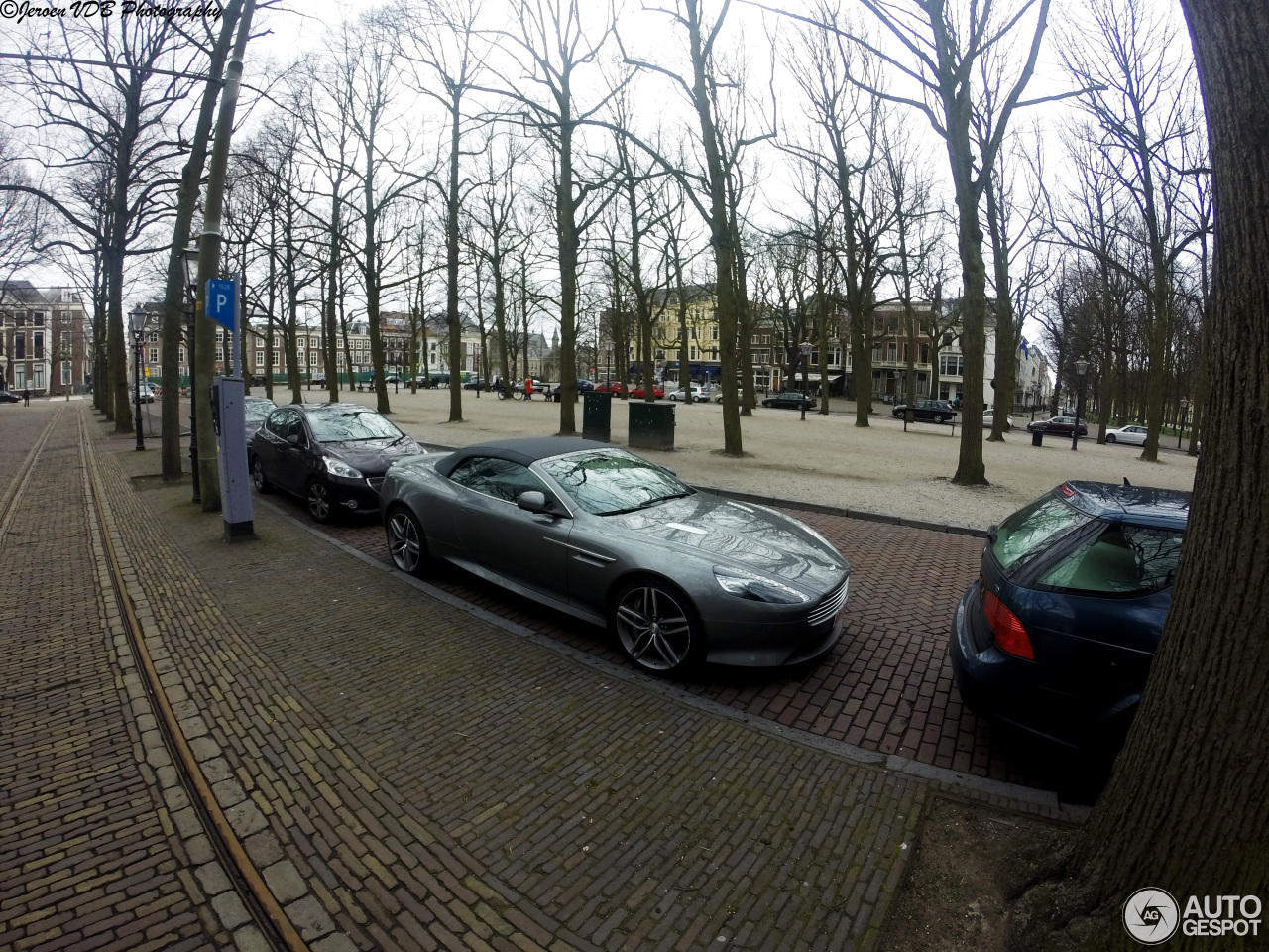 Aston Martin DB9 Volante 2013