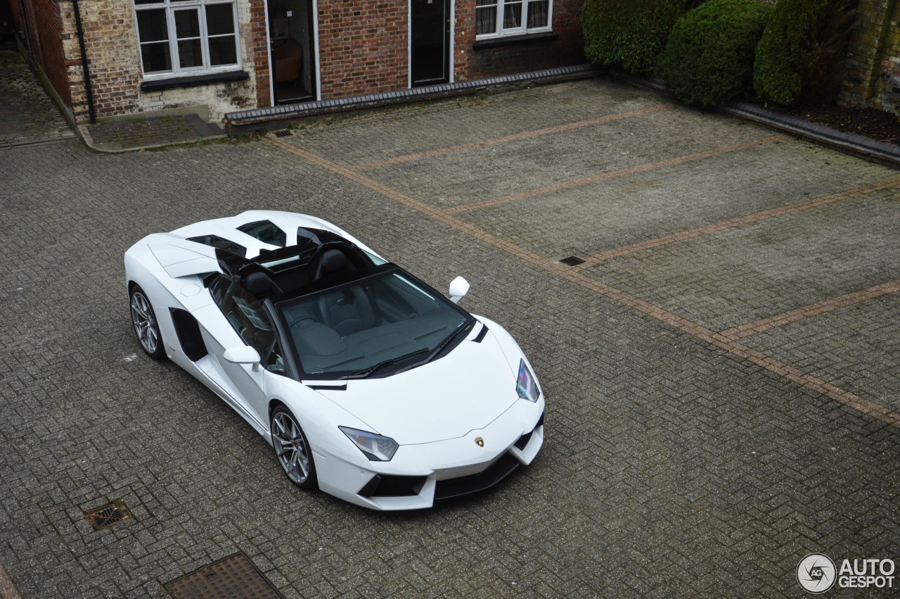 Lamborghini Aventador LP700-4 Roadster