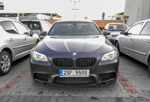 BMW M5 F10 2011