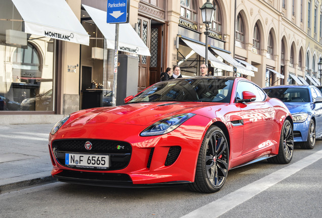 Jaguar F-TYPE R Coupé