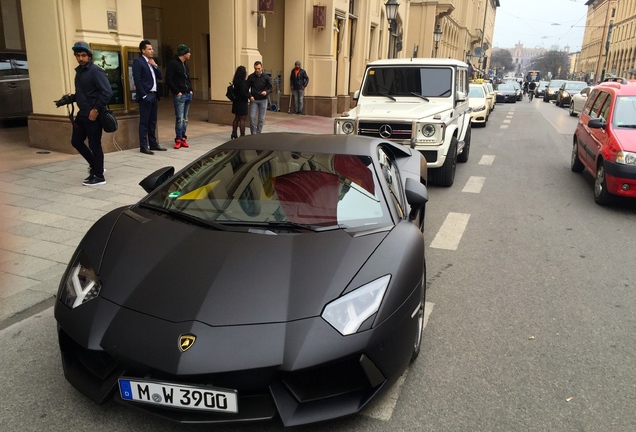 Lamborghini Aventador LP700-4