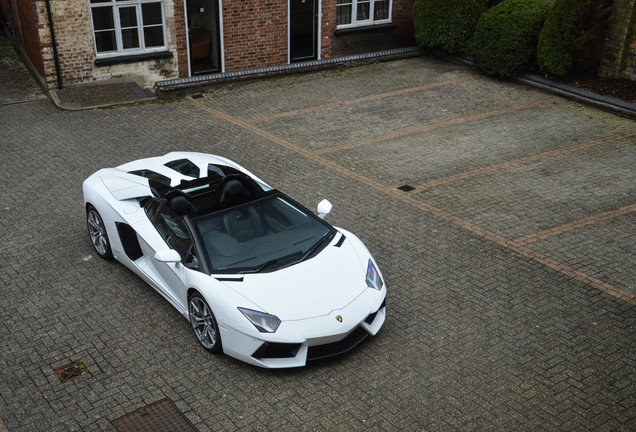 Lamborghini Aventador LP700-4 Roadster