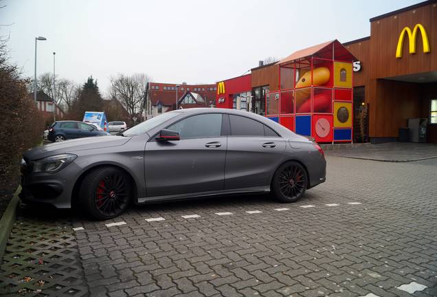 Mercedes-Benz CLA 45 AMG Edition 1 C117