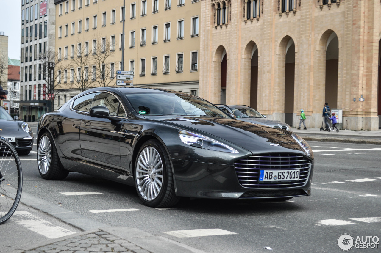 Aston Martin Rapide S