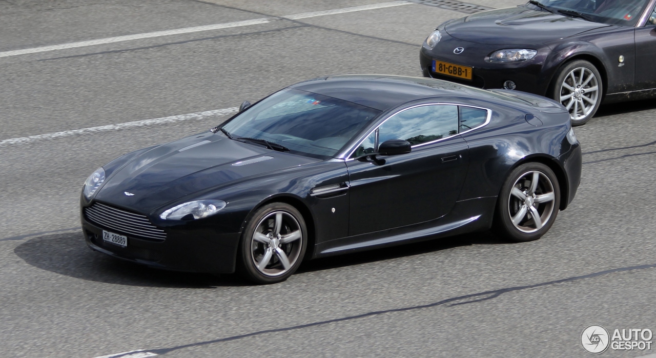 Aston Martin V8 Vantage N400