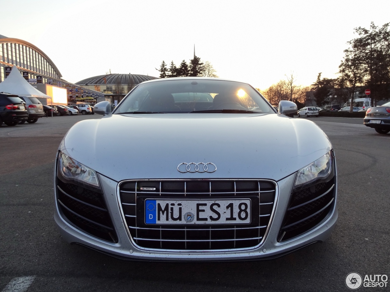 Audi R8 V10