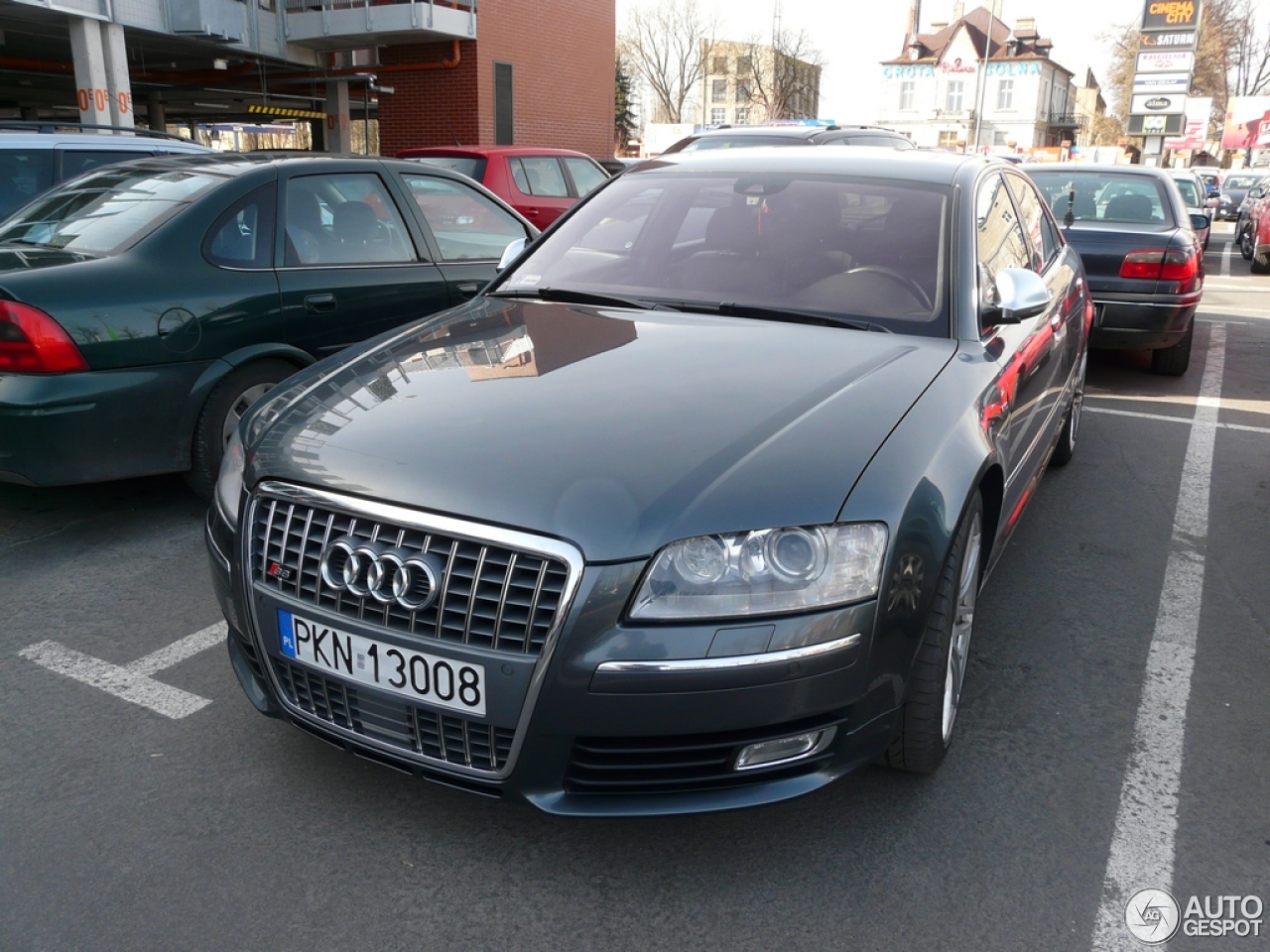 Audi S8 D3