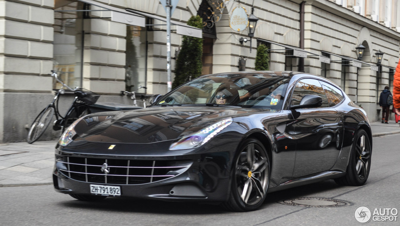 Ferrari FF