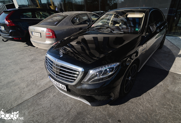 Mercedes-Benz S 63 AMG V222