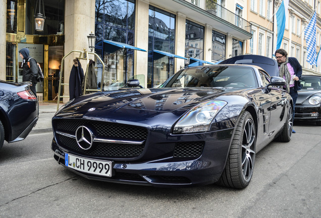 Mercedes-Benz SLS AMG GT Roadster