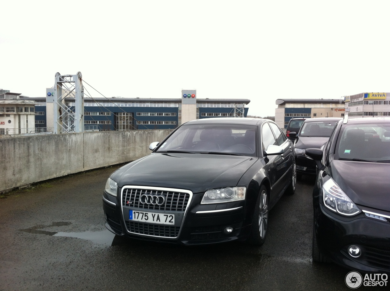 Audi S8 D3