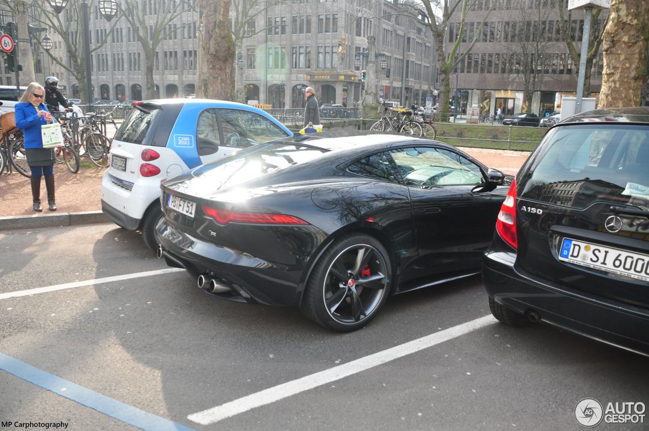 Jaguar F-TYPE R Coupé