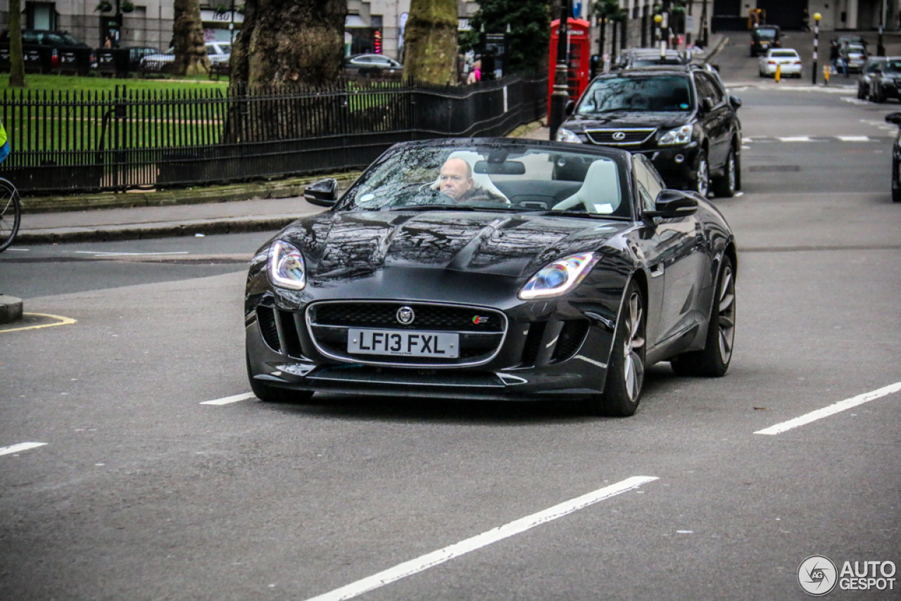 Jaguar F-TYPE S Convertible