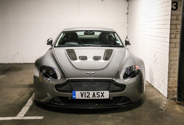 Aston Martin V12 Vantage S