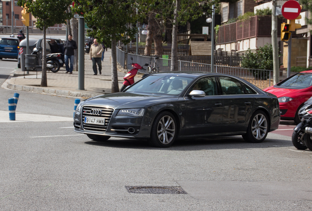 Audi S8 D4