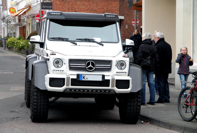 Mercedes-Benz G 63 AMG 6x6