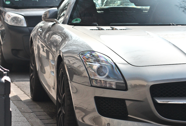 Mercedes-Benz SLS AMG Roadster