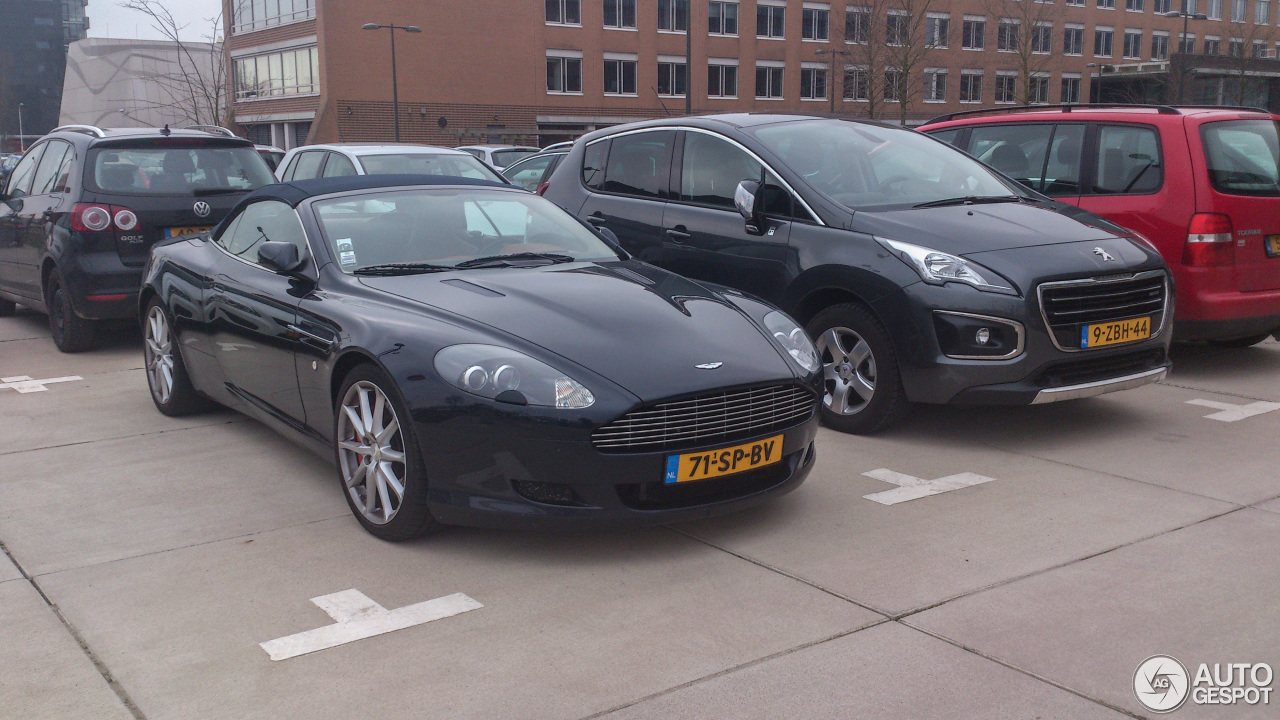 Aston Martin DB9 Volante